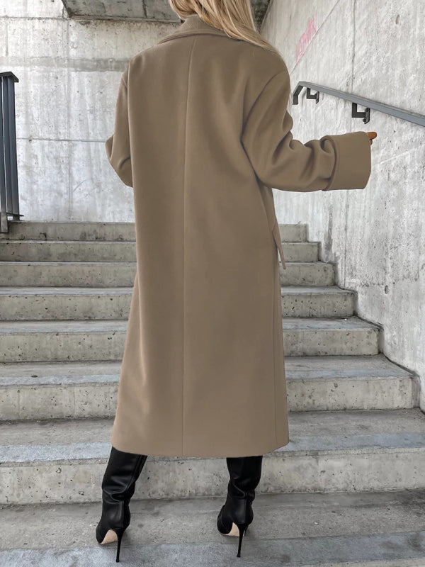 Double-breasted woolen coat