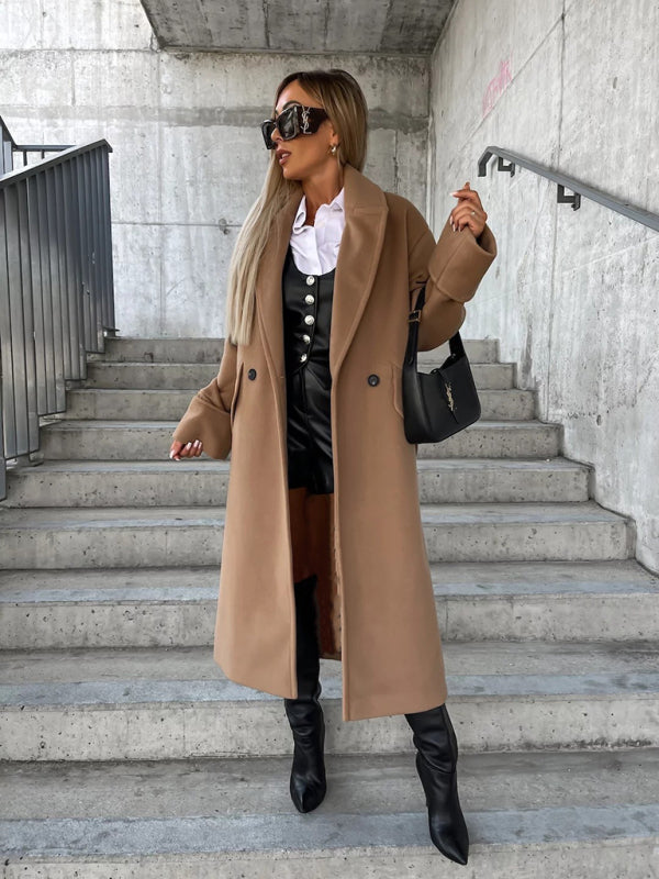 Double-breasted woolen coat