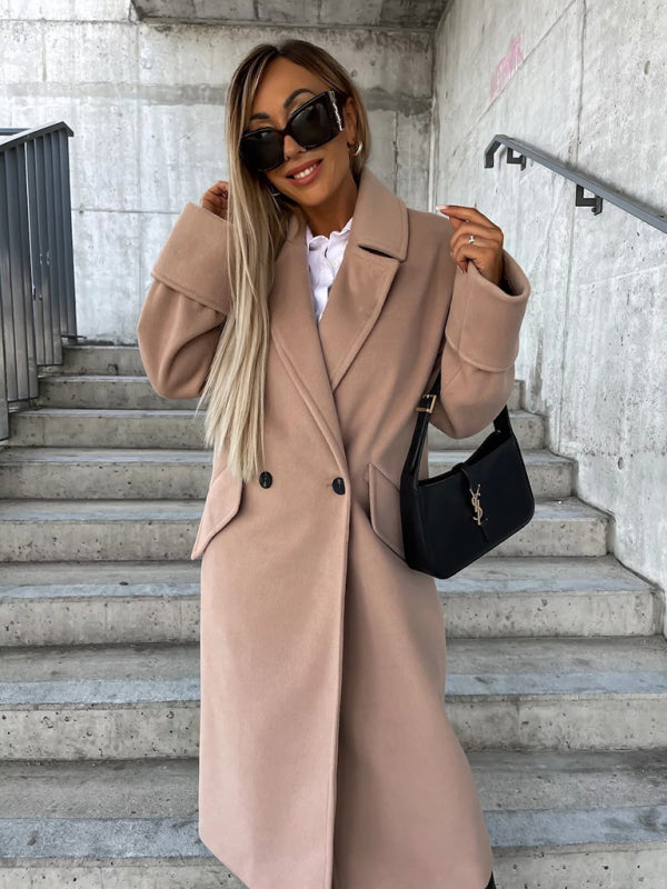 Double-breasted woolen coat